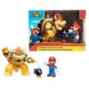 Super Mario Bowser's Lava Battle Set: incluye figuras de Mario y Bowser con una bomba. Perfecto para recrear batallas clásicas de Super Mario.