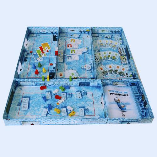 Juego de mesa Escuela de Pingüinos disponible en CatsDragons
